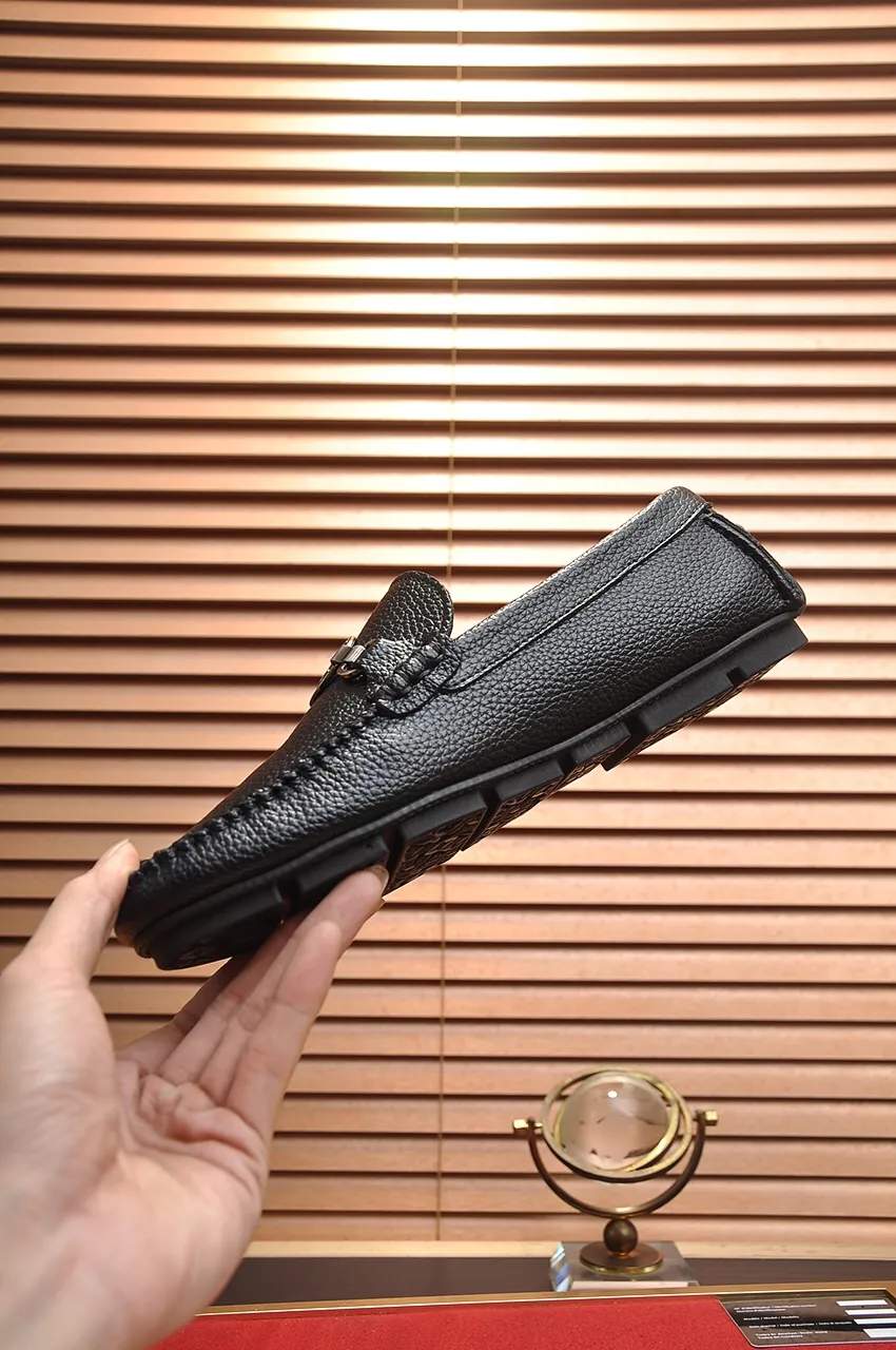 Men's men's shoes 💰420💶 [LV Doudou shoes] (water-dyed cowhide lining) new model is on the market, available on the official website. The new Doudou shoes are processed into single-color materials, and the uppers are made of imported horsehide leather. The body of the shoe is fully hemmed with mark thread, and is lined with imported original cowhide leather. The elegant shoe shape is super suitable for all-matching, and the size is 38-44.